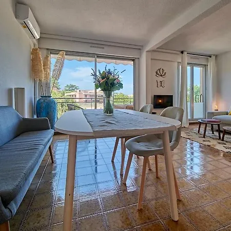 Sunrise -swimming-pool-saint-tropez Center-parking شقة