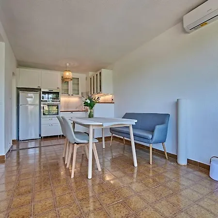 Sunrise -swimming-pool-saint-tropez Center-parking Appartement