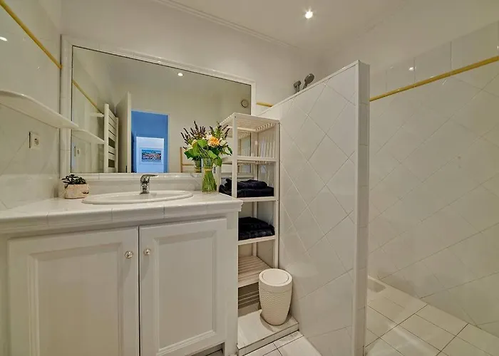 Sunrise -swimming-pool-saint-tropez Center-parking * Saint-Tropez