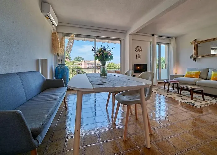 Sunrise -swimming-pool-saint-tropez Center-parking Apartment